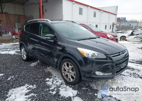 2015 Ford Escape Titanium z USA, uszkodzony, nr VIN 1FMCU9J91FUC20067